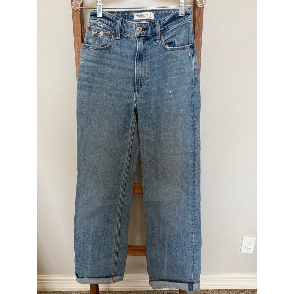Ambercrombie & Fitch | High Rise 90s Relaxed Jean